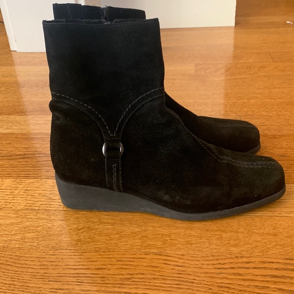 La Canadienne suede boots - Picture 3 of 7